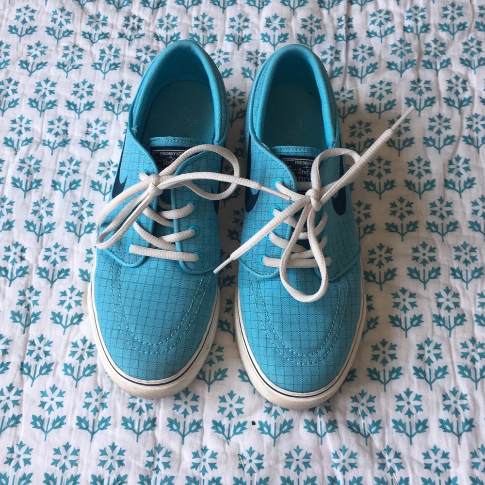 Youth Nike Stefan Janoski sneakers